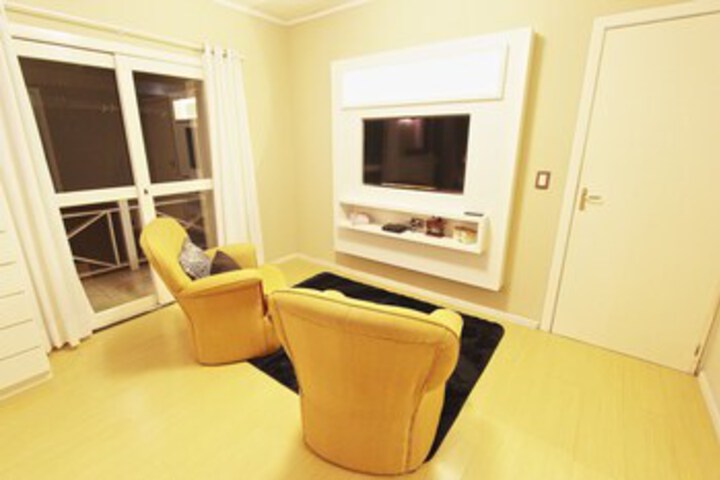 Room 15 of 19