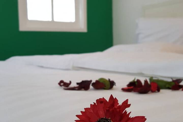 Room 18 of 40