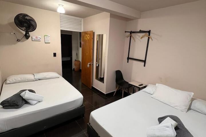 Room 8 of 13