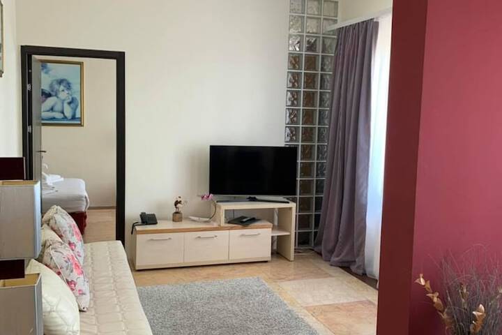 Room 36 of 147