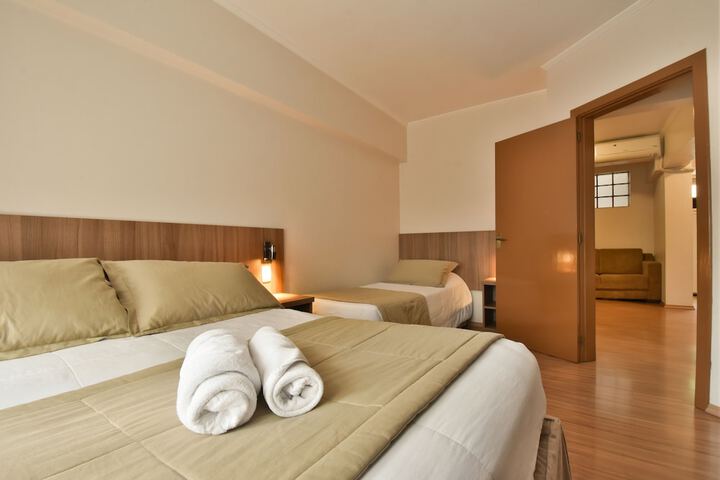 Room 10 of 93