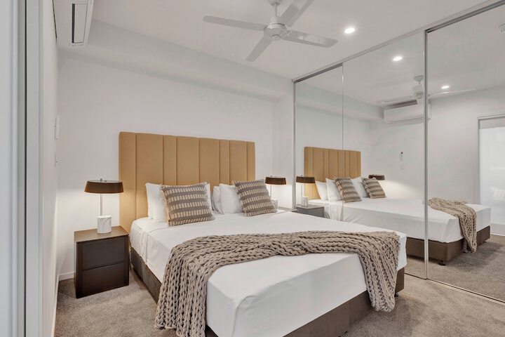 Room 2 of 44
