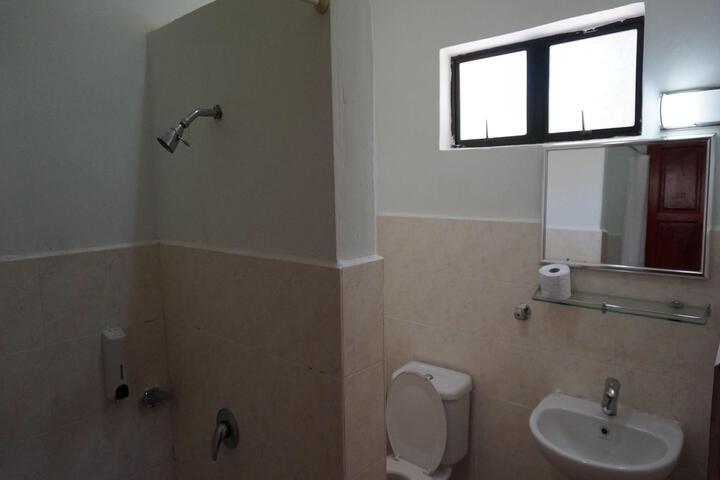 Room 3 of 6