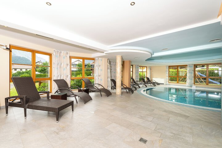 Pool 56 of 85
