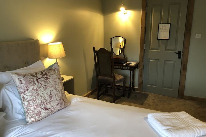 Room 19 of 39