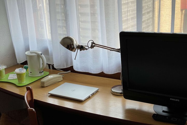 Room 4 of 34