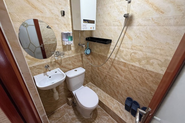 Room 115 of 138