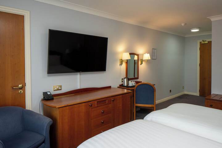Room 48 of 152