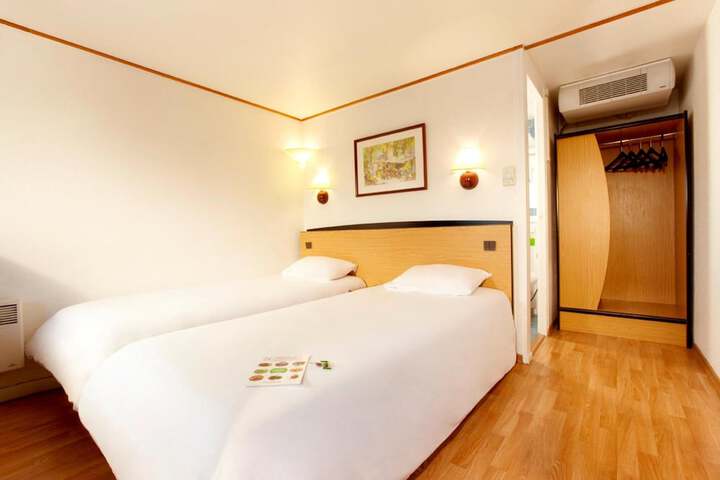 Room 17 of 55