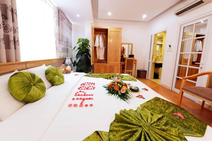 Room 9 of 29