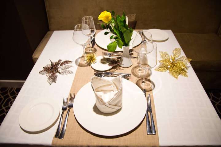 Dining 49 of 59