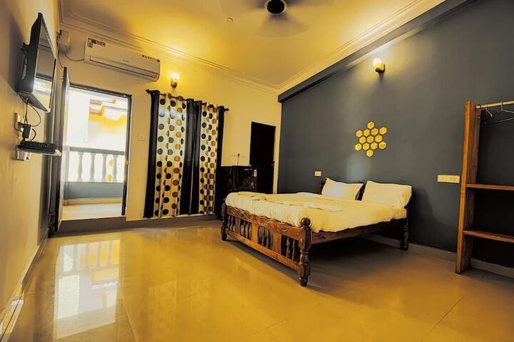 Room 16 of 43