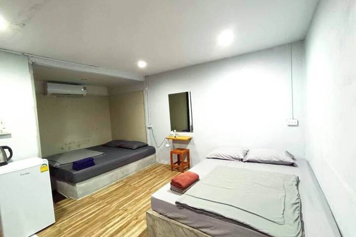 Room 18 of 27