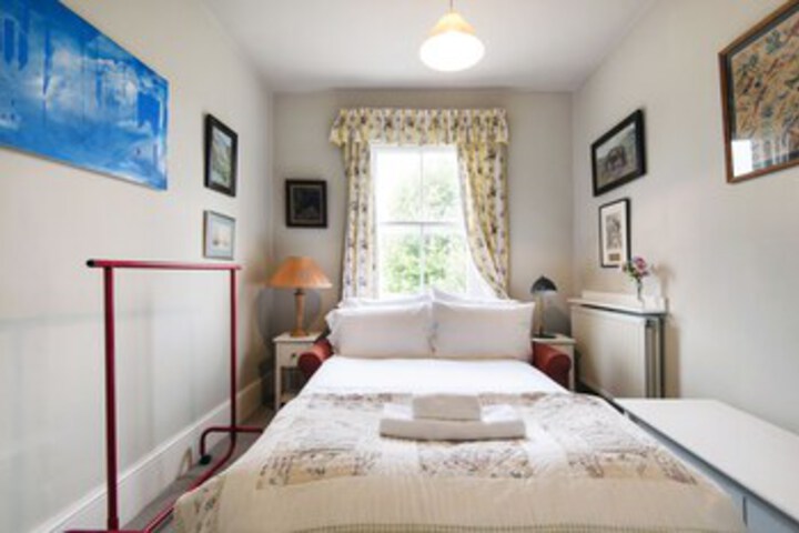 Room 53 of 67