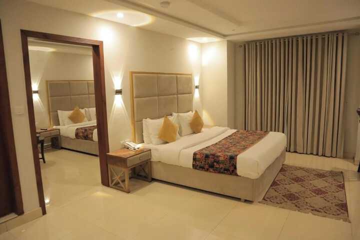 Room 28 of 50