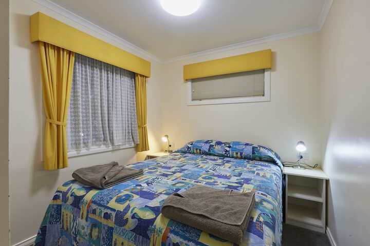 Room 8 of 96