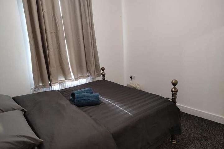 Room 4 of 14