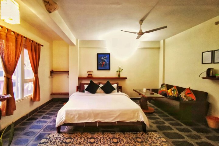 Room 6 of 91