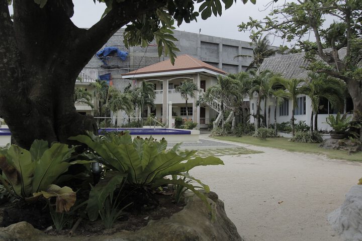 Property Grounds 25 of 32