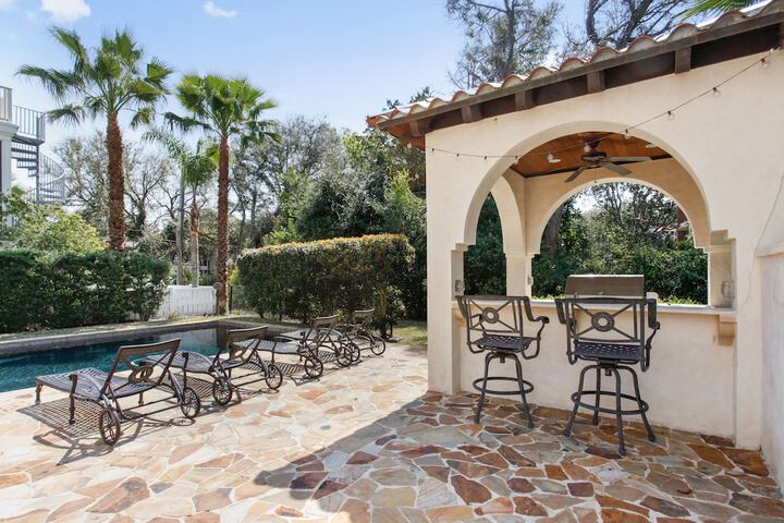 Terrace/Patio 17 of 35