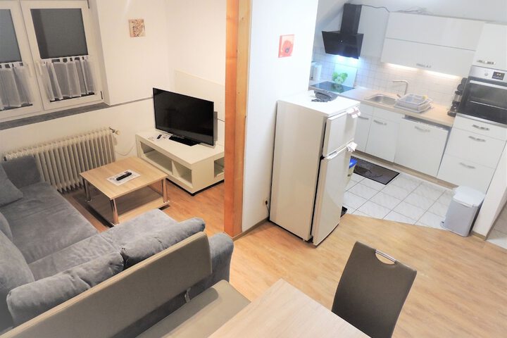 Room 160 of 272