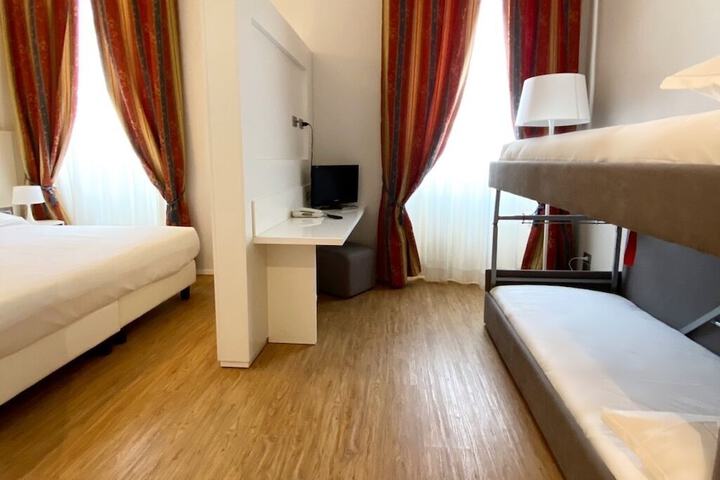 Room 20 of 49