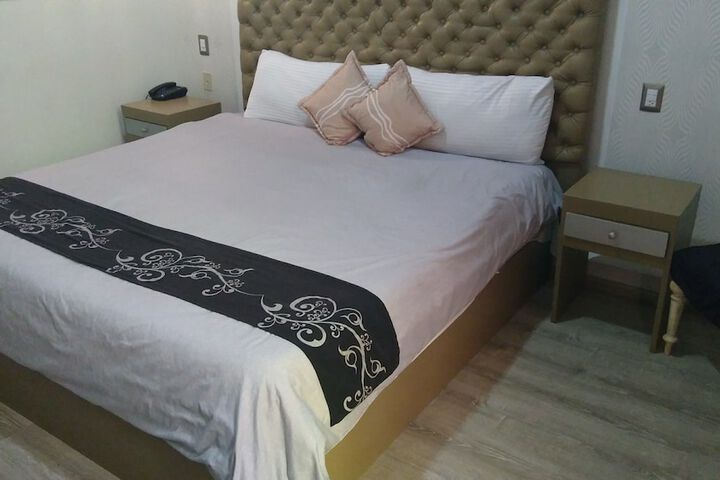Room 5 of 59
