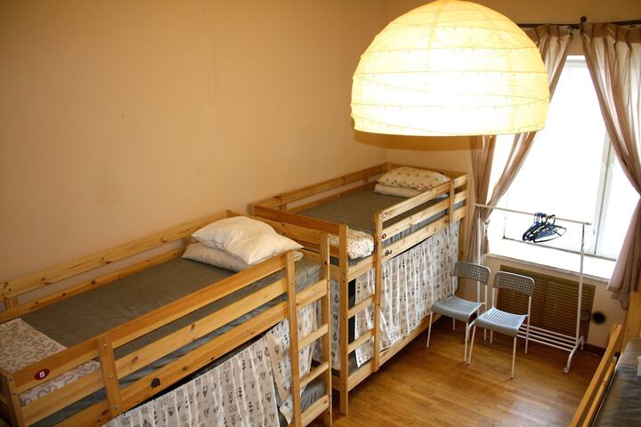 Room 30 of 53