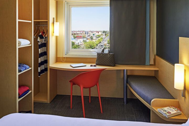 Room 7 of 41