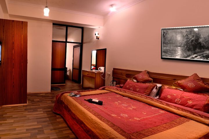 Room 16 of 87