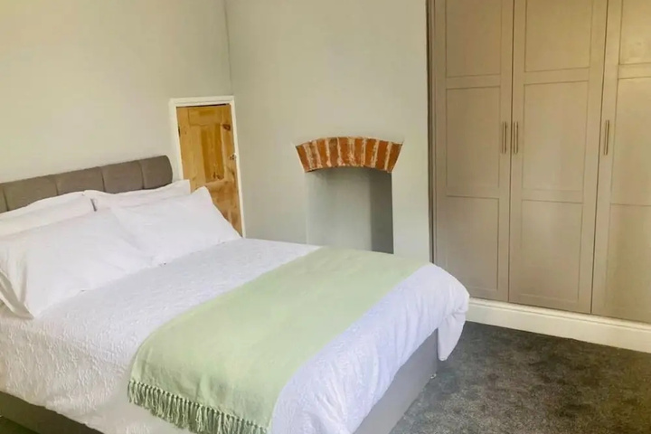 Room 2 of 12