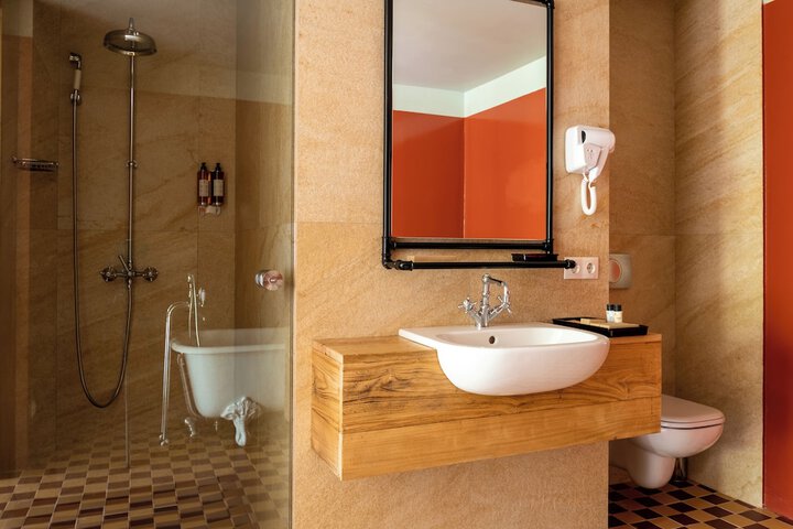 Bath Interior