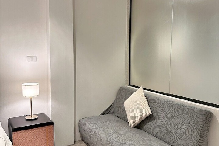 Room 17 of 43