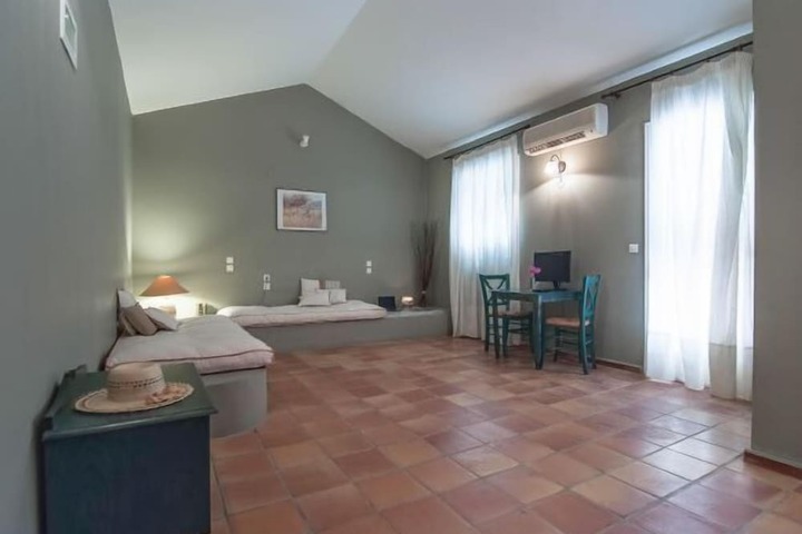 Room 20 of 93