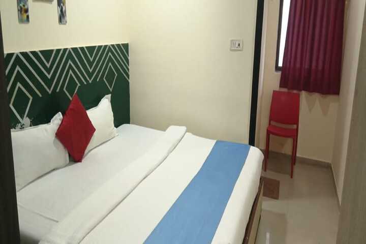 Room 30 of 61