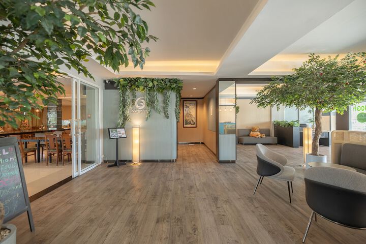 Guest Lobby