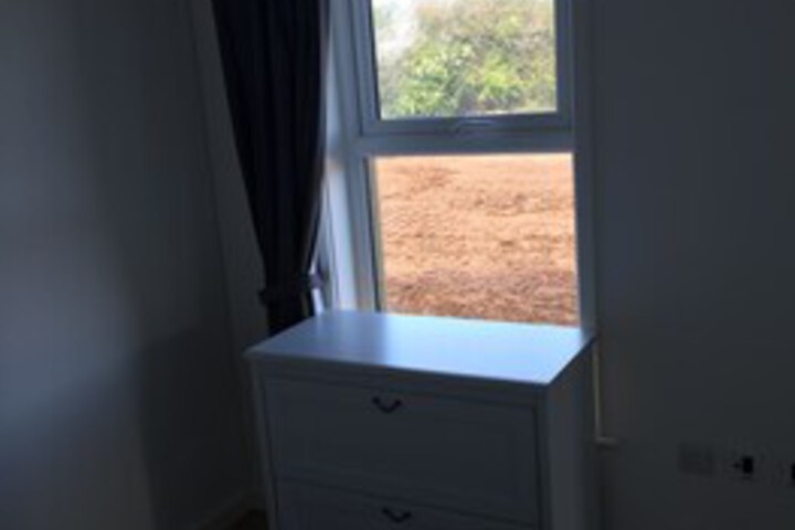 Room 6 of 9