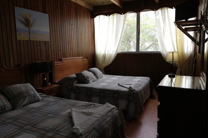 Room 14 of 31
