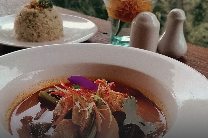 Dining 88 of 109