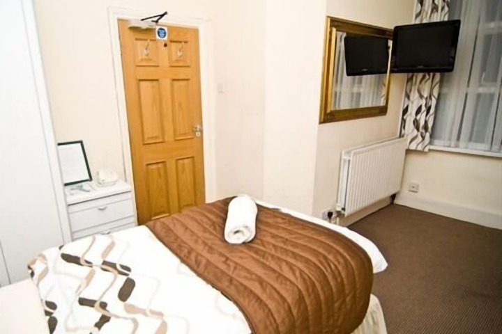 Room 18 of 44