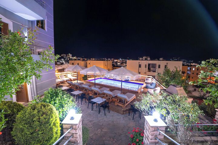 Pool 197 of 245