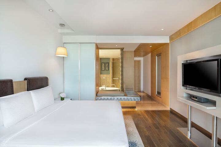 Room 25 of 145