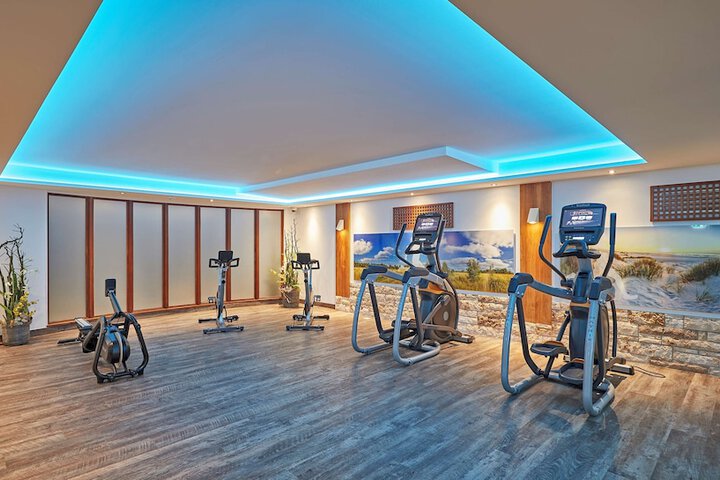 Health and Fitness 52 of 196