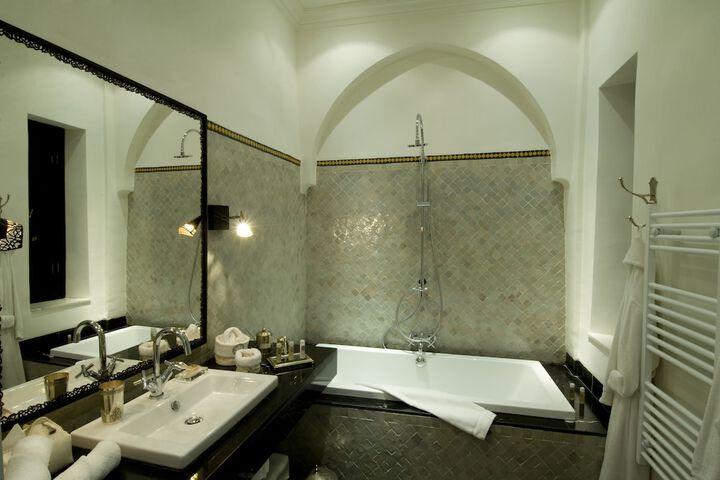 Room 35 of 60