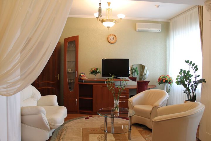 Room 30 of 82