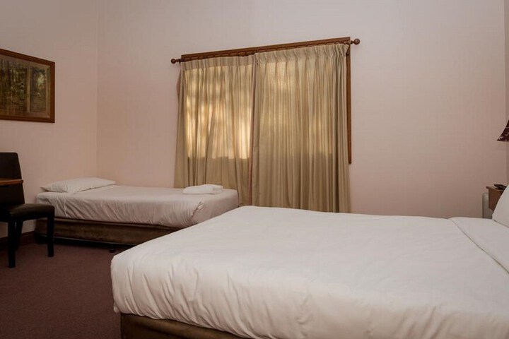 Room 5 of 22