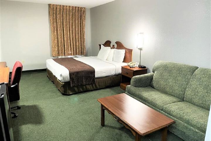 Single King Bed (3 of 4)