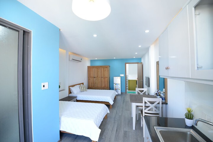 Room 21 of 48