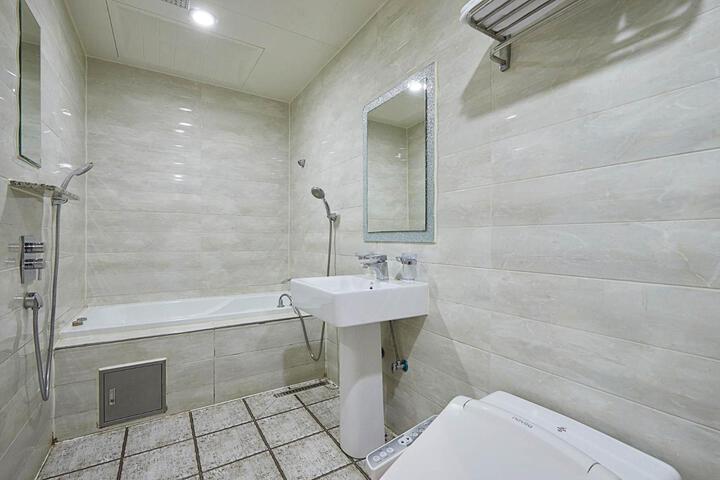 BLIXX HOTEL