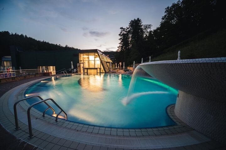 Hotel Pool